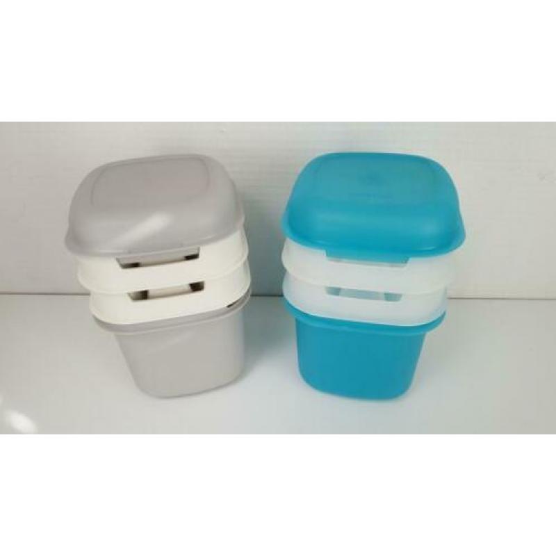 IJsblokjes box met 2 ijsblokjes houders. Grijs of Aqua.