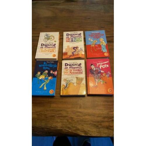 Zet van 6 Tosca Menten boeken Oa Dummie de mummie