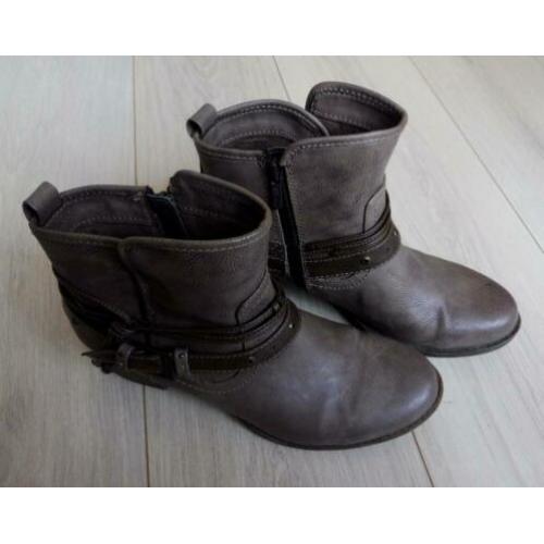 MUSTANG stoer ZGAN taupe lage laarzen sierbanden en rits 40