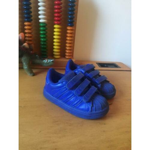Adidas superstar color - Pharrell Williams maat 22