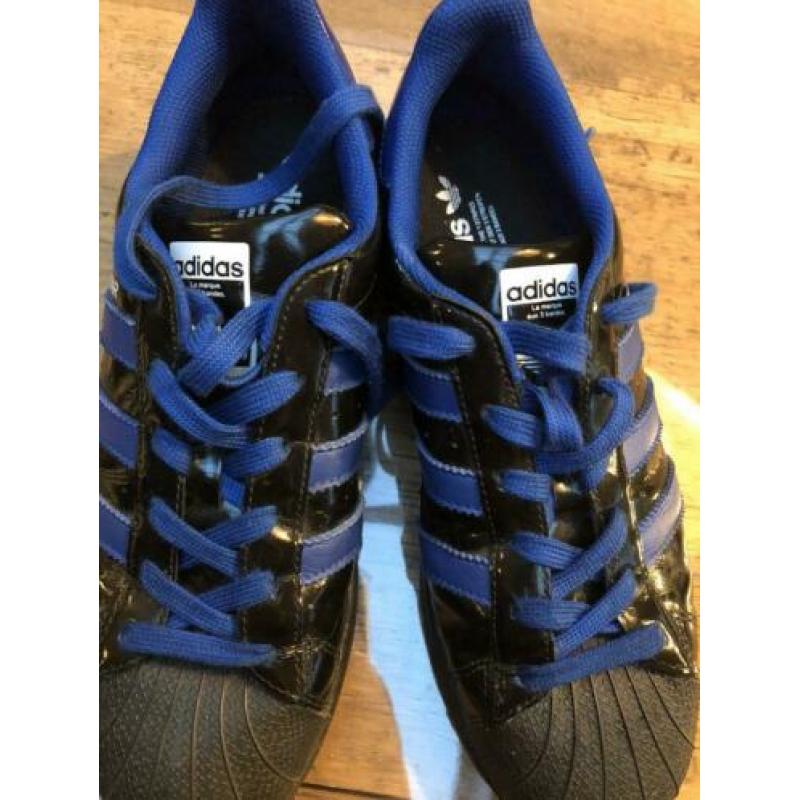 Nieuwe adidas superstars maat 39 1/3