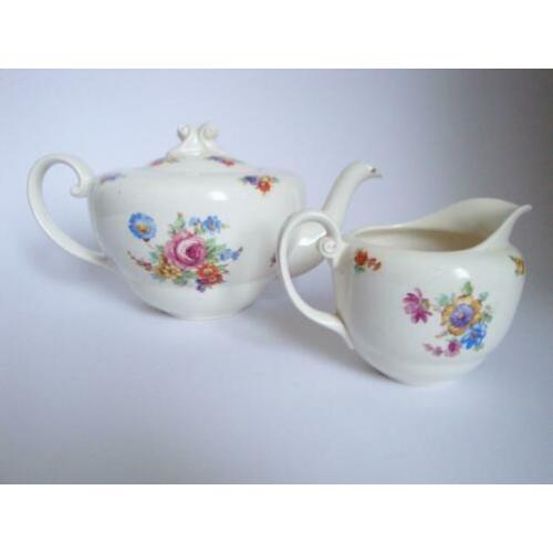 theepot melkkan regout maastricht boudewijn pioenroos perle.