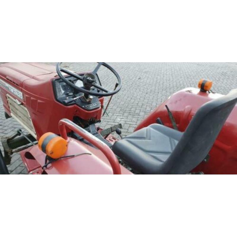 Yanmar YM 2420 powershift