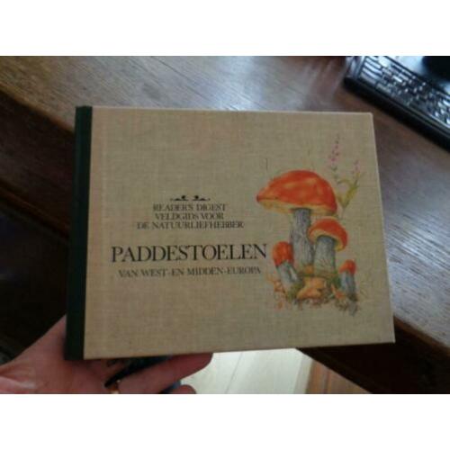PADDESTOELEN Veldgids REader,s Digest