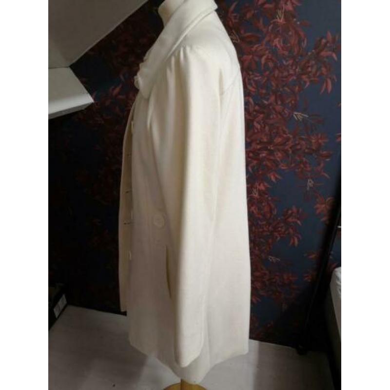 Witte jas maat 38