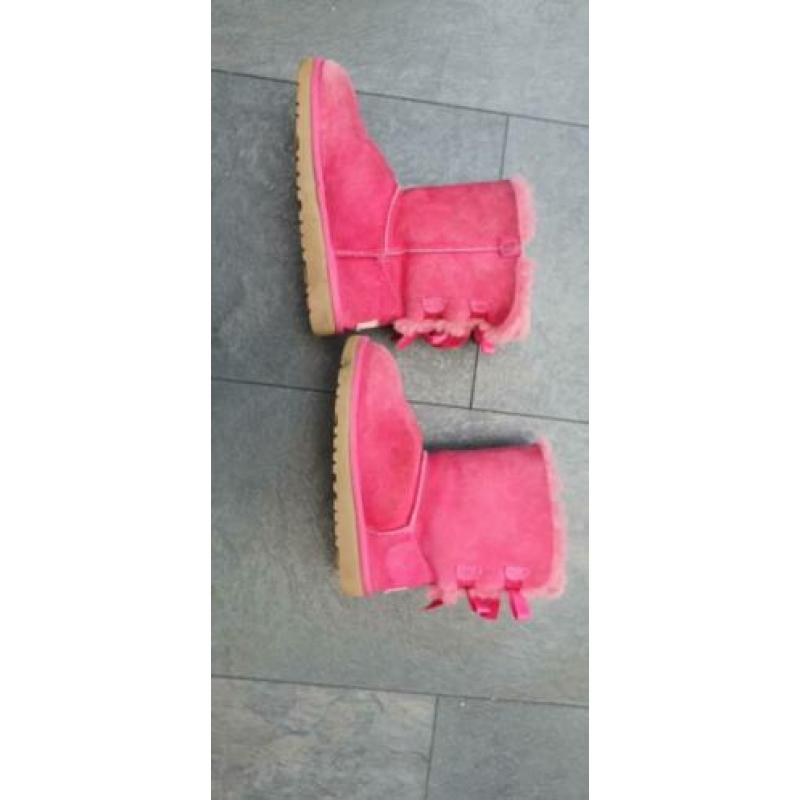 Roze uggs maat 31