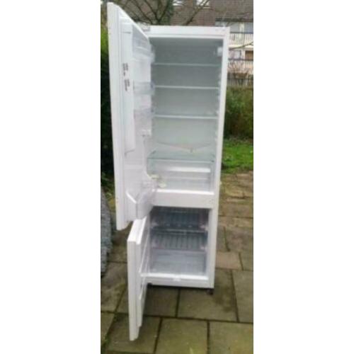 2 x koelvries-combinatie netjes en schoon hoogte 177