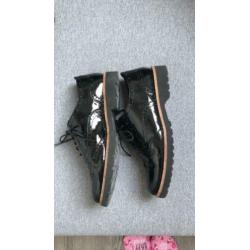 Zwarte lak brogues Pier One maat 39