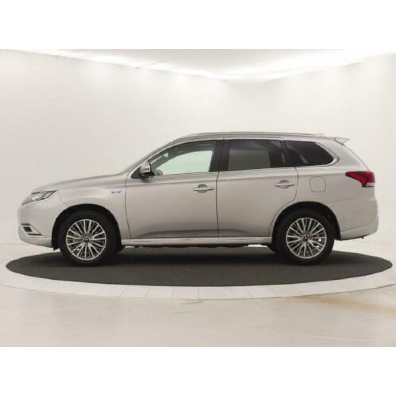 Mitsubishi Outlander 2.4 PHEV Instyle Leder | Apple Carplay