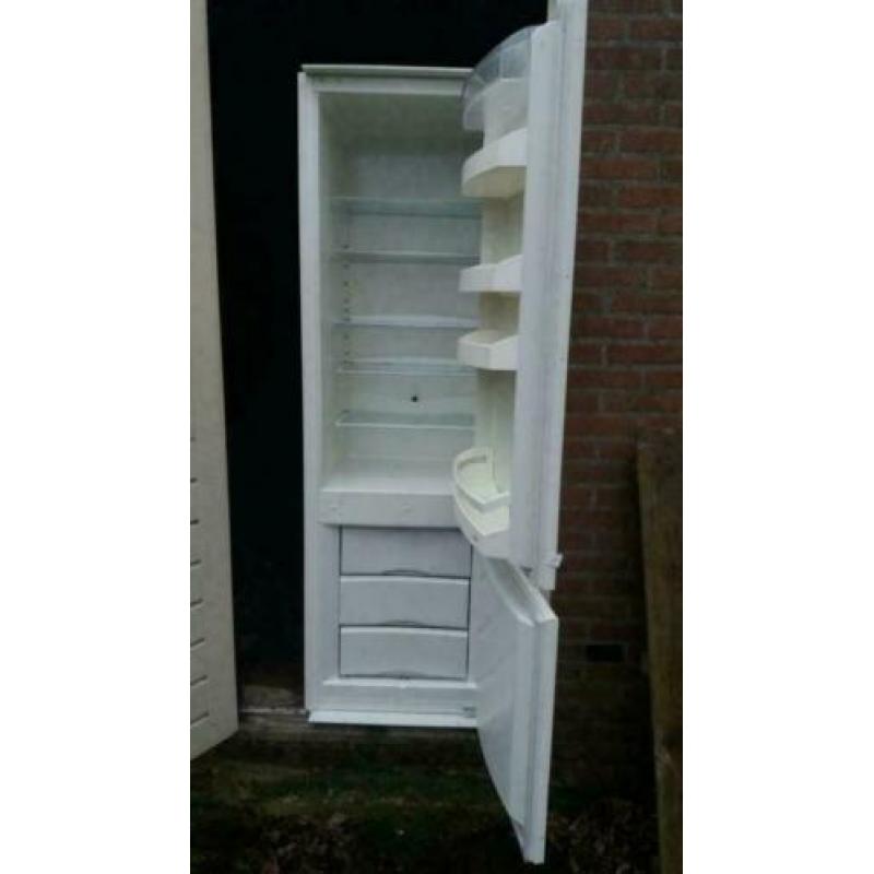 2 x koelvries-combinatie netjes en schoon hoogte 177