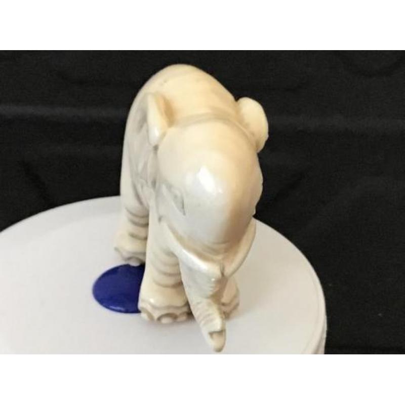 Netsuke, ivoren olifant