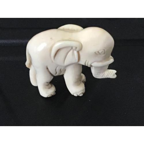 Netsuke, ivoren olifant