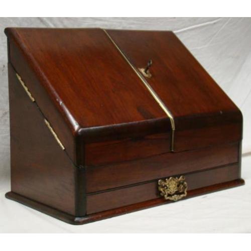 Mooie antieke grote Engelse Stationary. Mahonie.