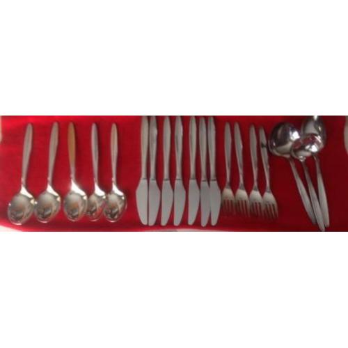 Amefa 90 verzilverd: lepels vorken messen opscheplepels