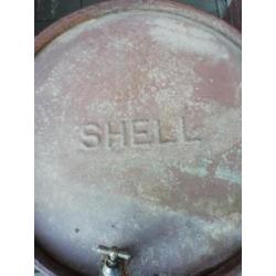 Industriele oude Shell brandstof vat olie ton