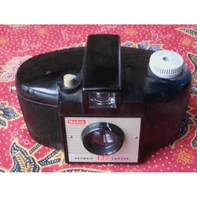 Mooie oude fotocamera uit Engeland Kodak Brownie 127.