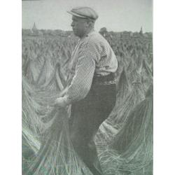 Klederdrachten in Nederland - Erfenis van eeuwen - 1941