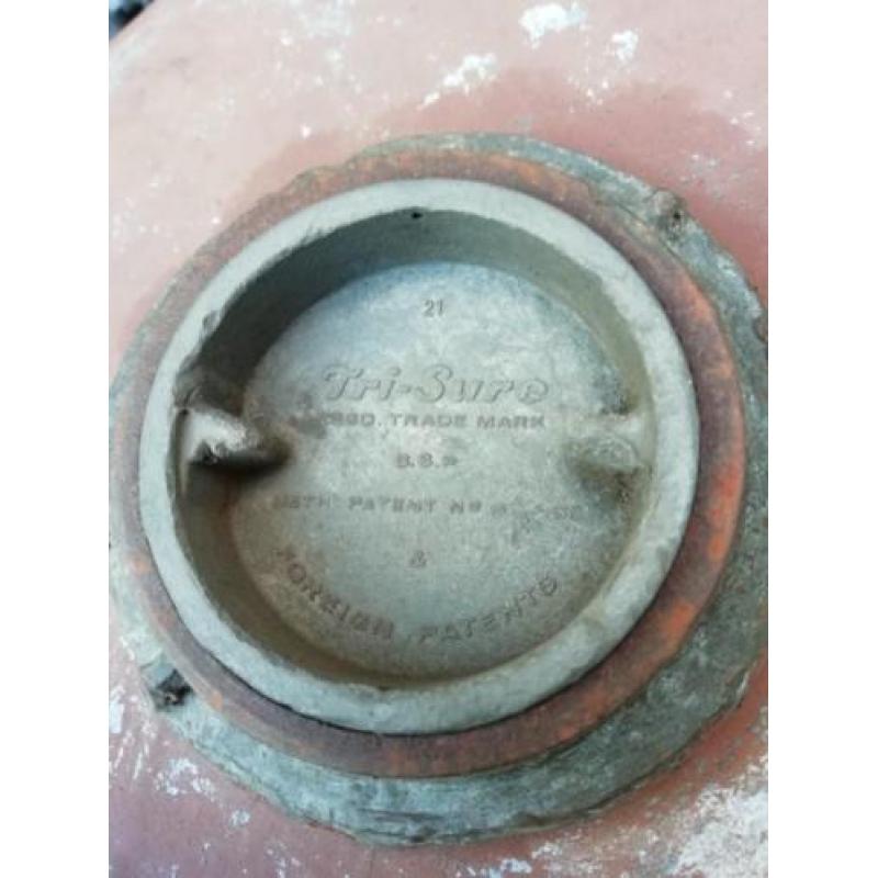 Industriele oude Shell brandstof vat olie ton