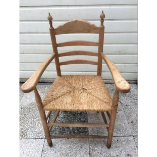 Oud-Hollandse knoppenstoel