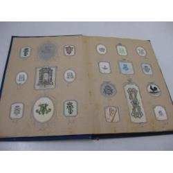 monogram familiewapens 293 stuks in boek rond 1900 (11)
