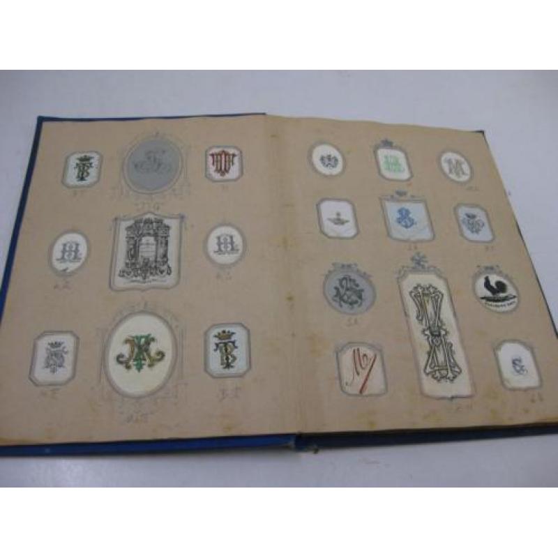 monogram familiewapens 293 stuks in boek rond 1900 (11)