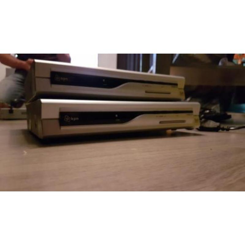 2 digitale ontvangers van kpn nr: TF6500COK