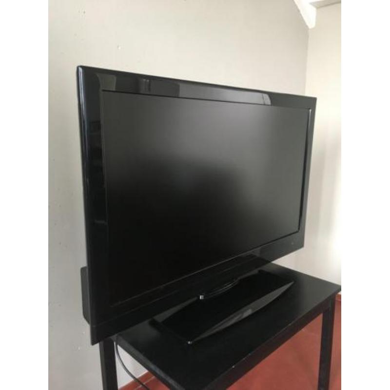 Level 42 Inch TV | L6542
