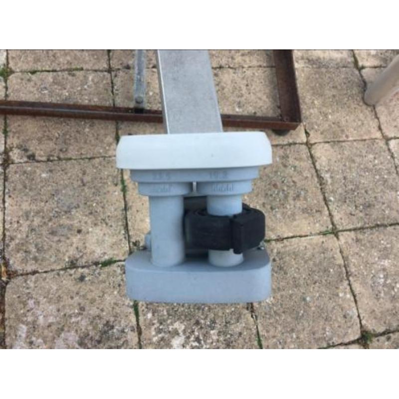 Philips satellietontvanger & schotel en houder