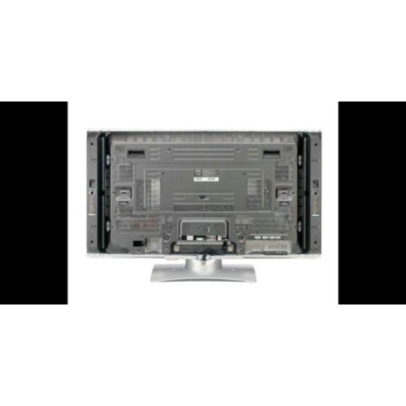 Hitachi colour plasma tv 42pd7200.