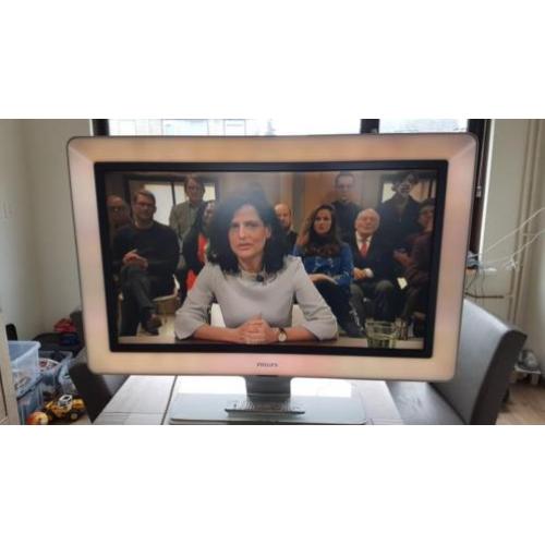 Te koop Philips aurea 107 cm lcd tv