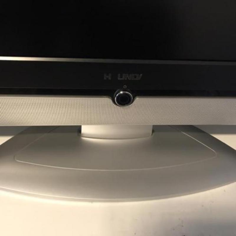 Goed werkende Tv lcd HYUNDAI HLT-3210 - 82 cm televisie