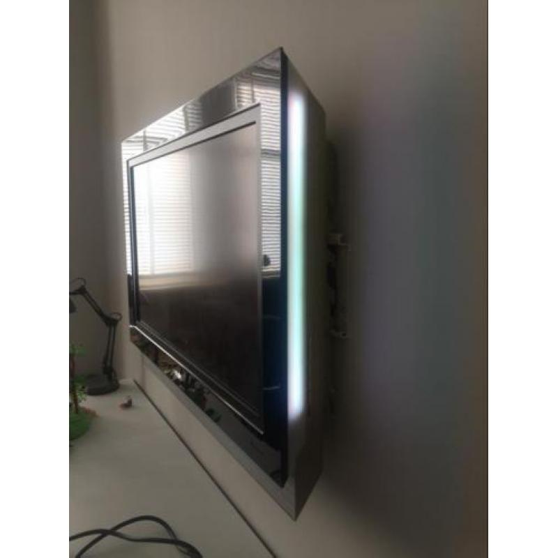 Philips ambilight cineos 37 tv