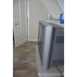 TV Panasonic met afstandsbediening / steun