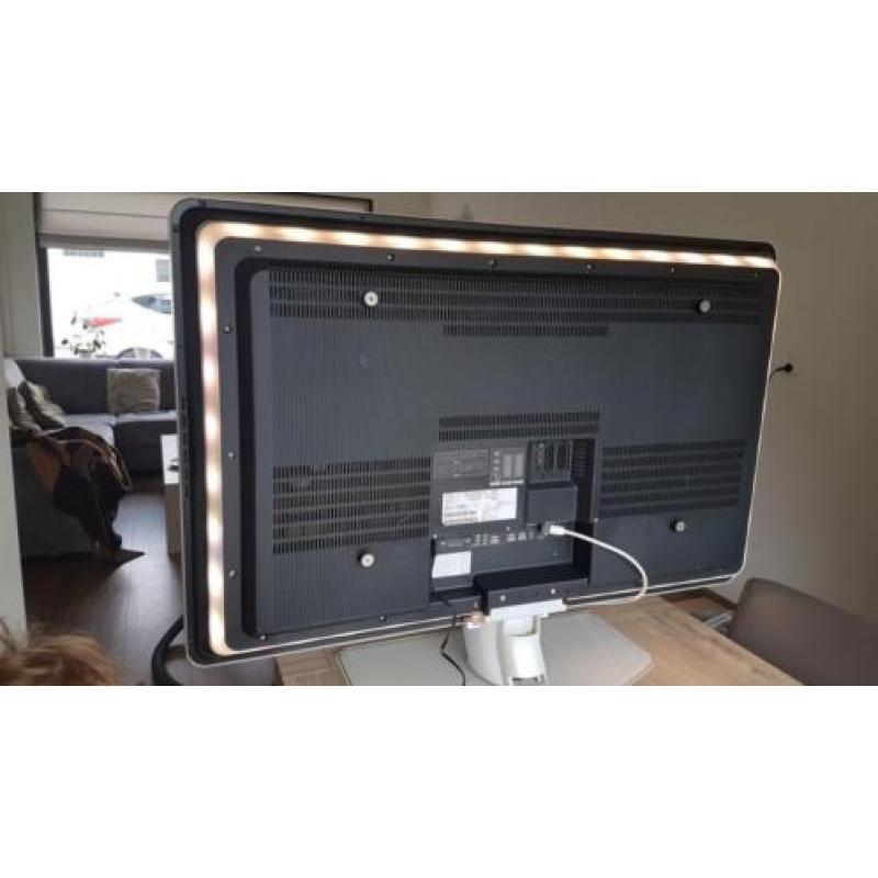 Te koop Philips aurea 107 cm lcd tv