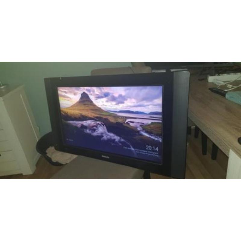 Philips flat tv met pixel plus 2 hd 32'inch
