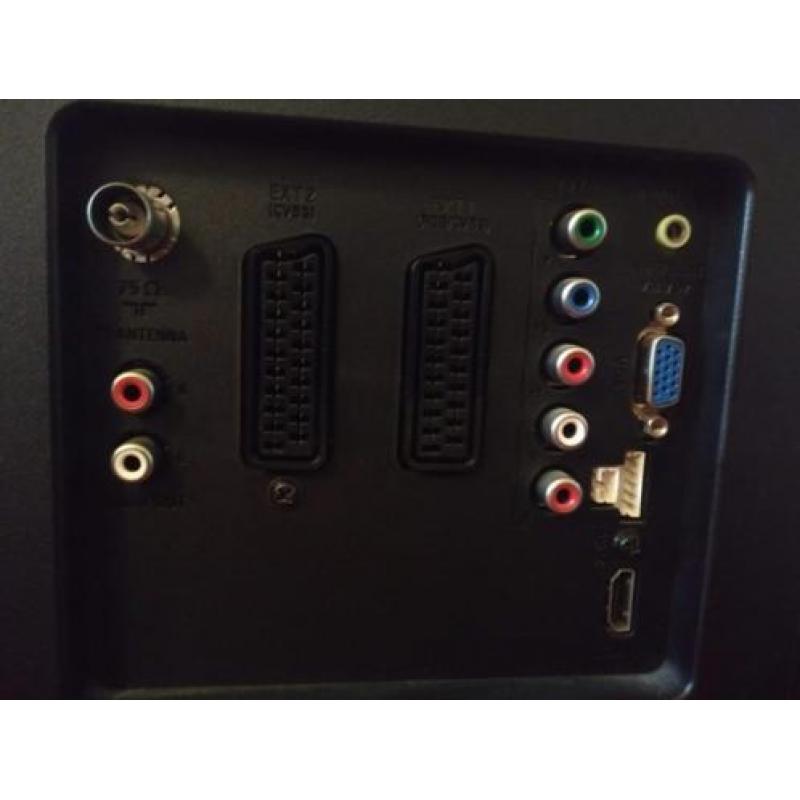 Philips 32 inch LCD HD tv