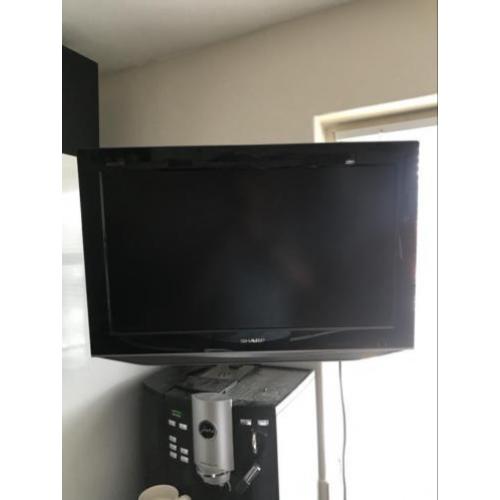 Sharp tv 26 Inch + beugel