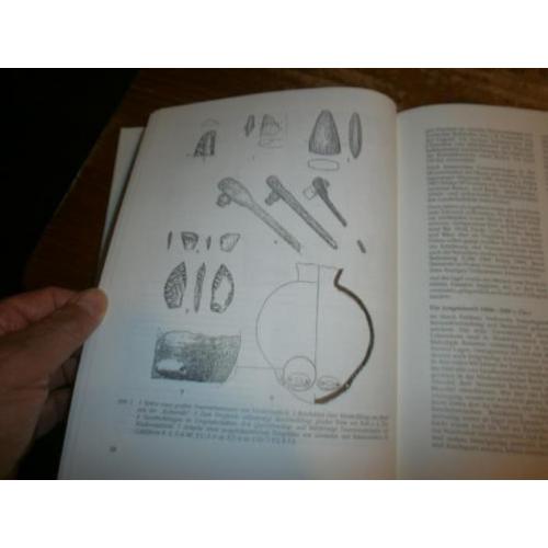 eiffeldorp Rockeskyll met fotos bodemvondsten