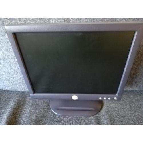 Te koop 3 dell computer schermen 17 ins