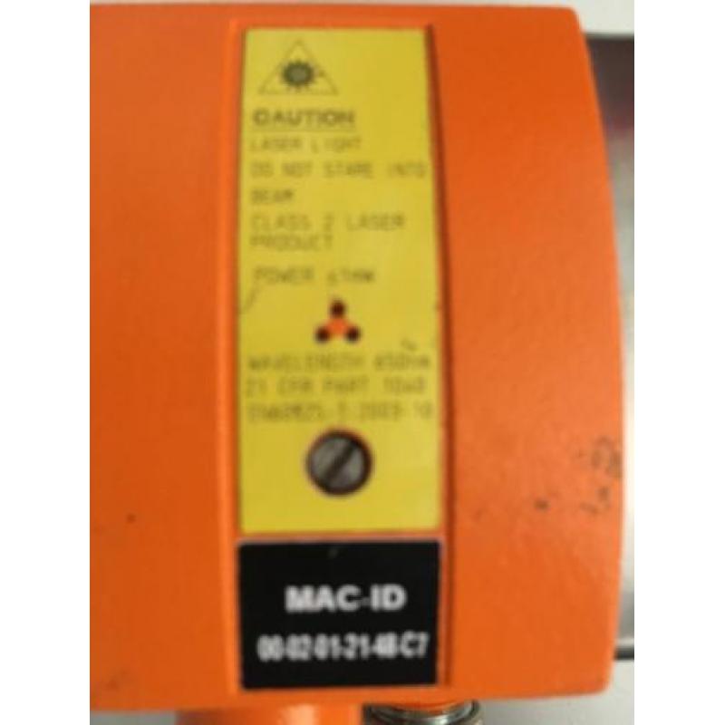 Te koop 2 IFM scanners/lasers/sensors met rood licht