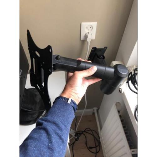 Samsung beeldscherm met ophangpunten