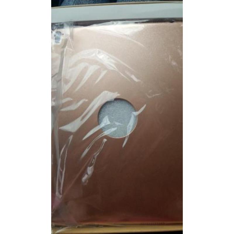 Ipad hoesje met toetsen bord