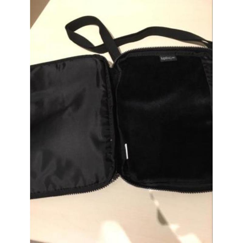 Nieuw Kipling iPad beschermhoes