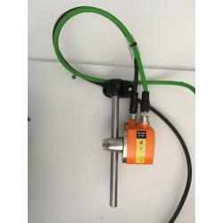 Te koop 2 IFM scanners/lasers/sensors met rood licht
