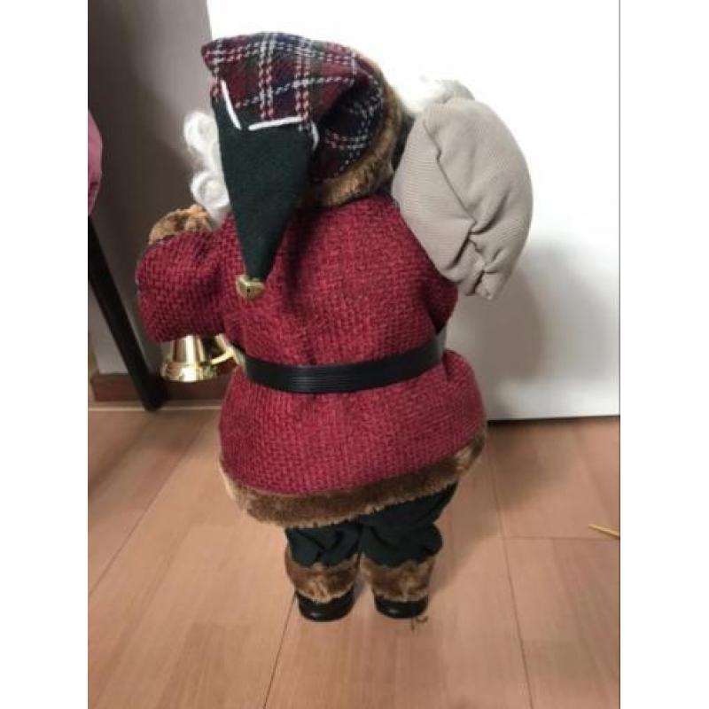 Kerstman en sneeuwpoppen