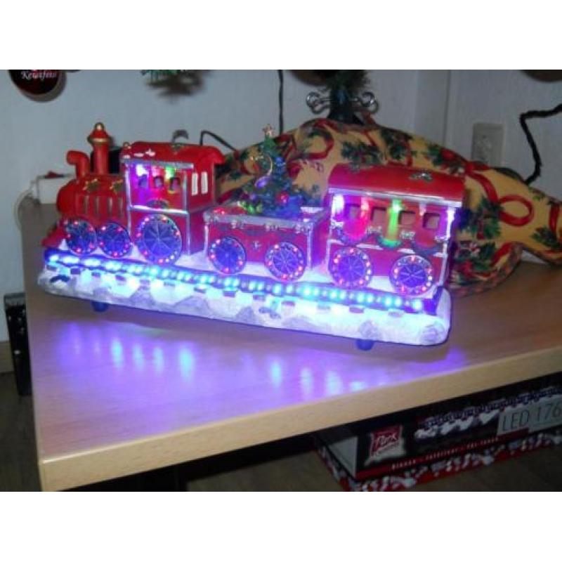kersttrein met led verlichting zie de foto's nieuw in doos