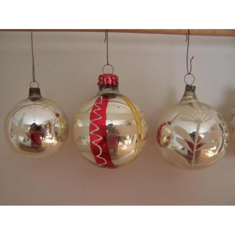 Oude kerstballen van glas