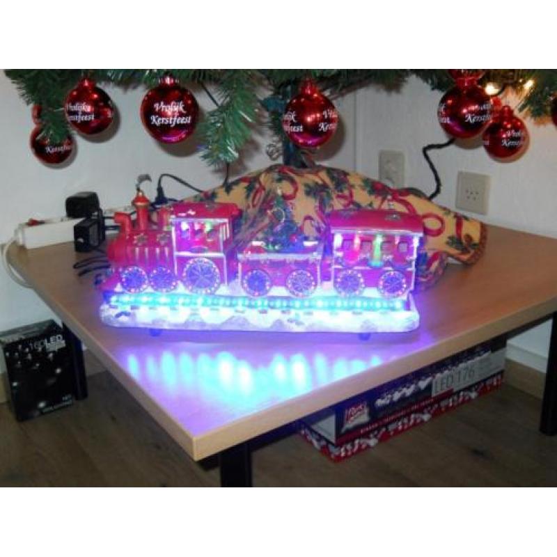 kersttrein met led verlichting zie de foto's nieuw in doos
