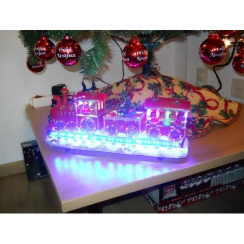 kersttrein met led verlichting zie de foto's nieuw in doos