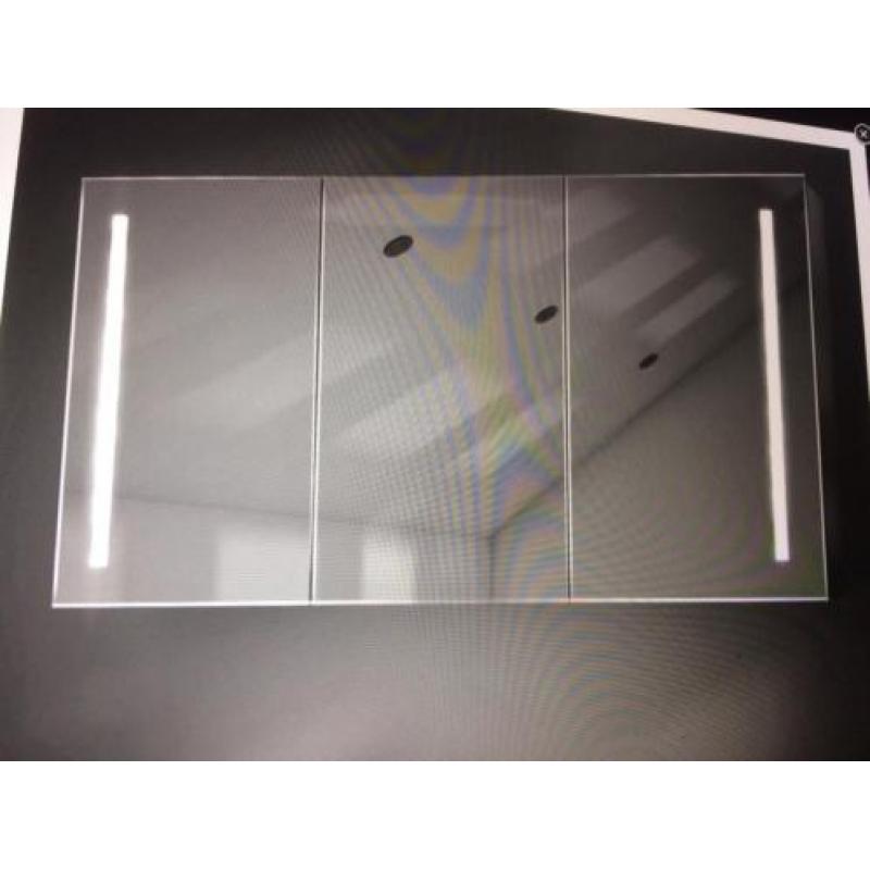 Badkamer spiegelkast 160x70 met verlichting en verwarming